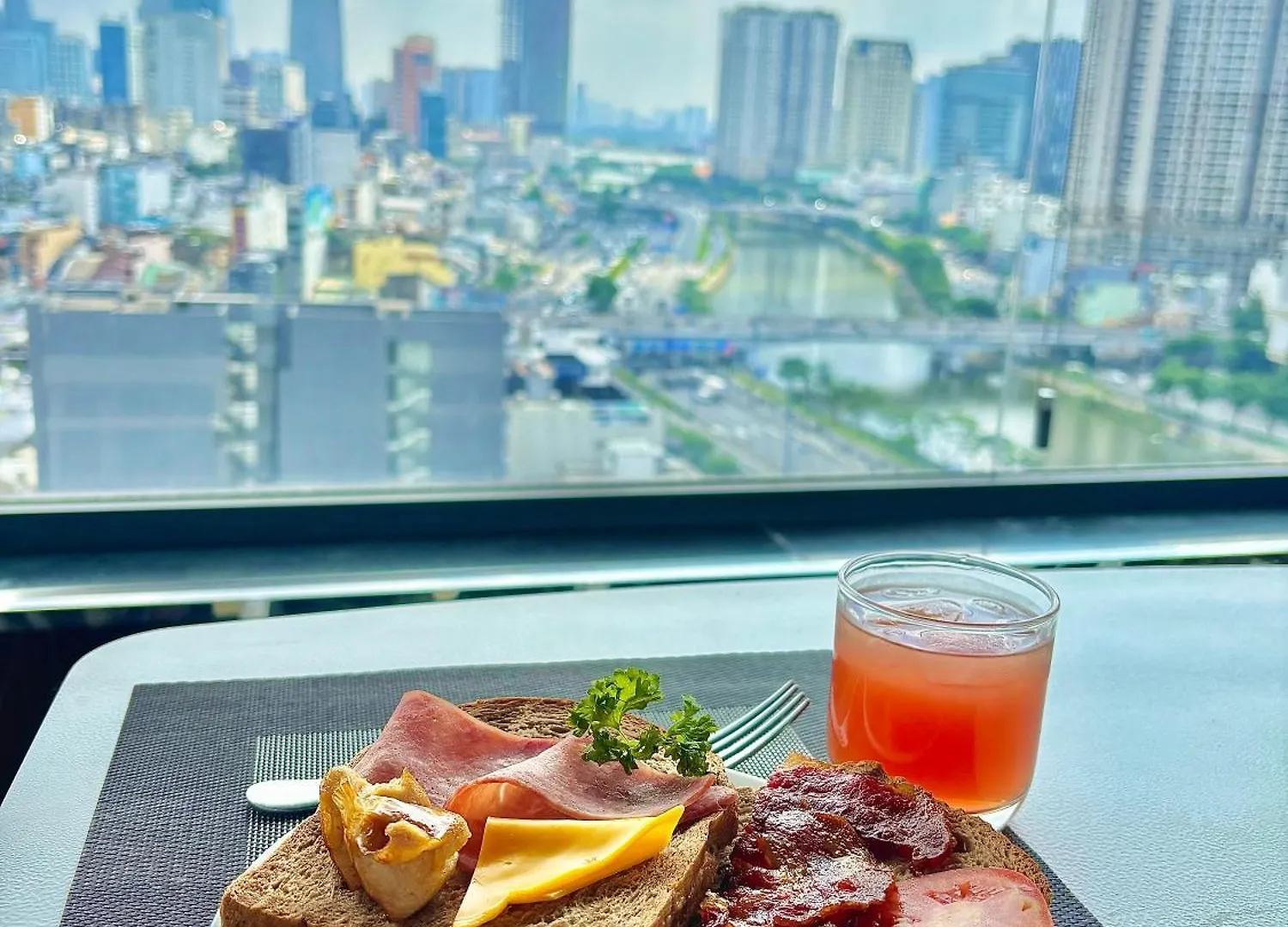 Huazhu Hotel Ho Chi Minh