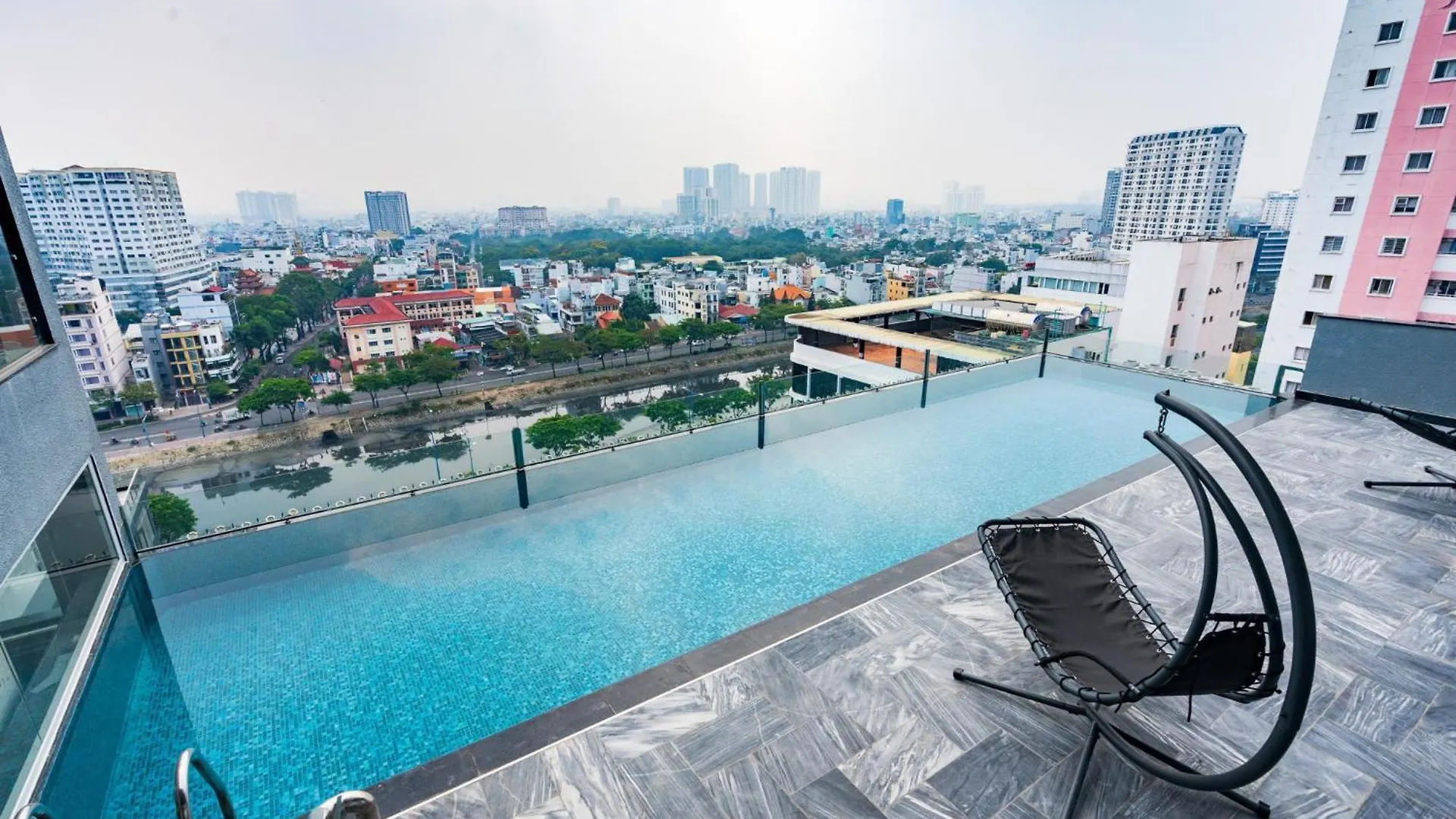 Huazhu Hotel Hô Chi Minh-Ville